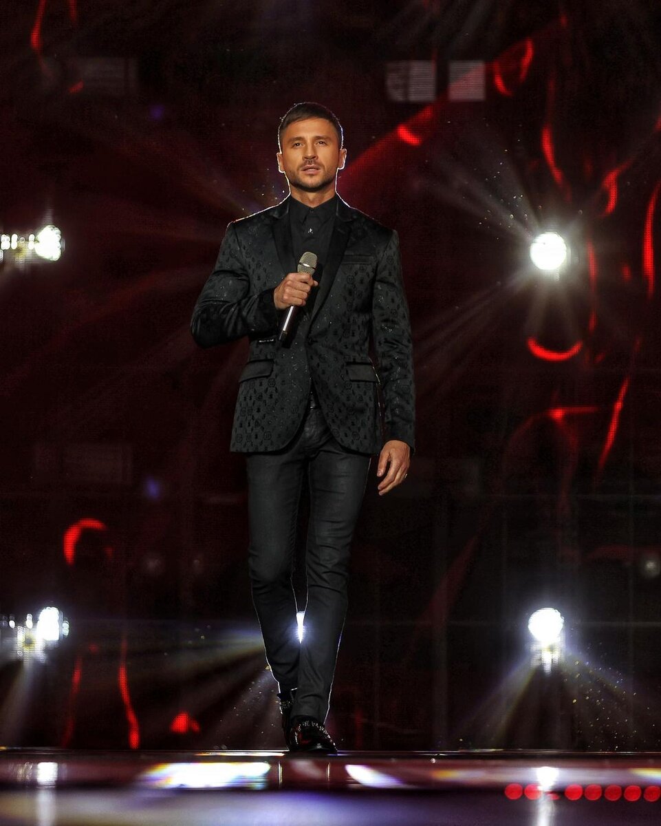 Имя Сергея Лазарева держится в тайне для сохранения интриги в первом дуэте