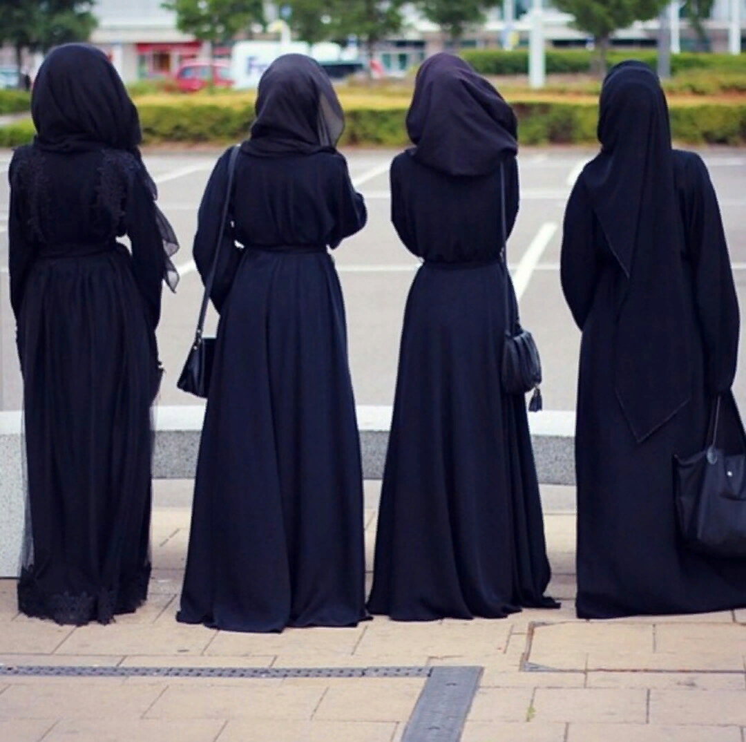 Хиджаб перед кем можно. Абайя и никаб. Абайя никаб дети. Ухти никаб.