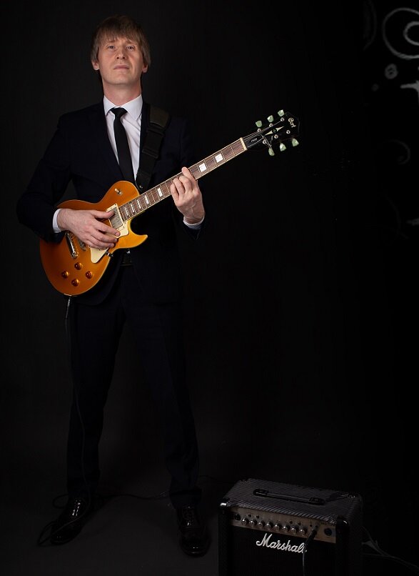 Вы пробовали научить своего ребенка писать стихотворения и песни? Хотели бы? Не знаете, как это сделать? Поговорим об этом.