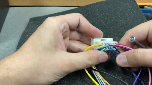 reverse gear signal input на магнитоле