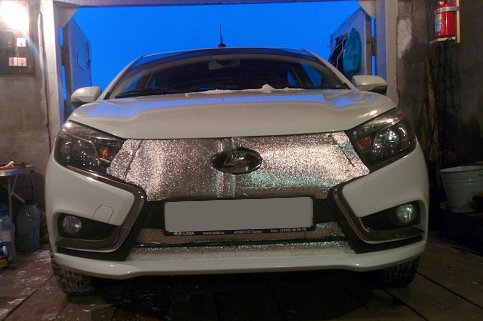 Эффективна ли картонка на радиатор автомобиля и автоодеяло на двигатель зимой? Утепляю так автомобиль 15 лет, делюсь мнением3