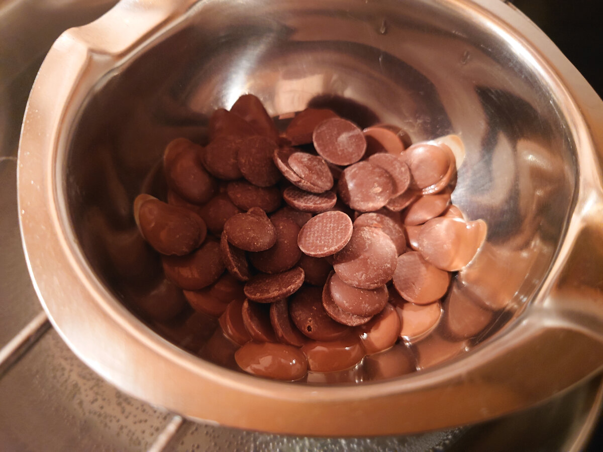Шоколадные бомбочки для молока