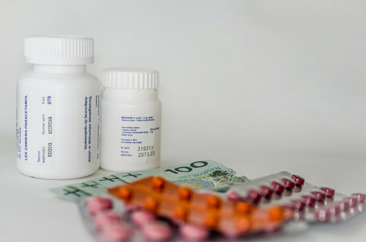 За платное лечение и лекарства можно вернуть часть денег