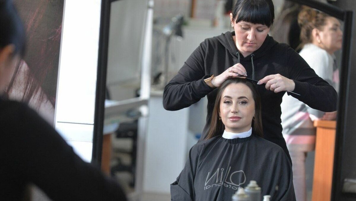     В первой фотосессии приняли участие жены кадровых офицеров, добровольцев и мобилизованных.