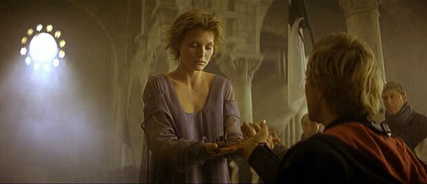 Кадр из фильма "Леди-ястреб" (1985)