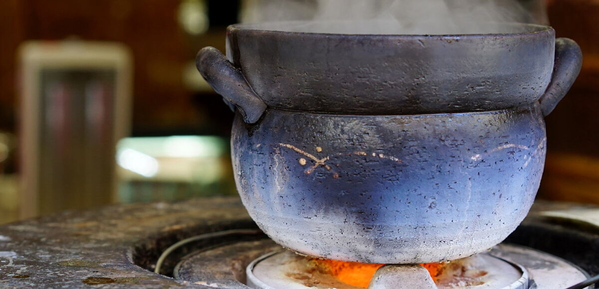 Сбитень — лучший способ сохранить здоровье в холодное время года.
