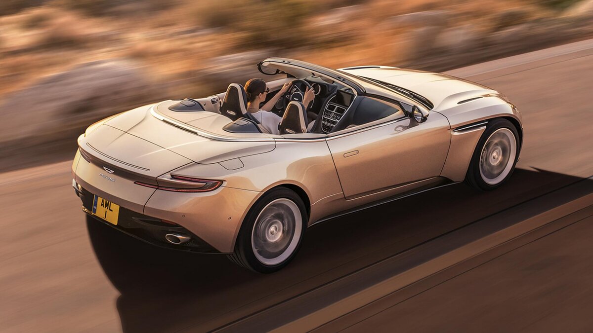 Aston Martin db11 кабриолет
