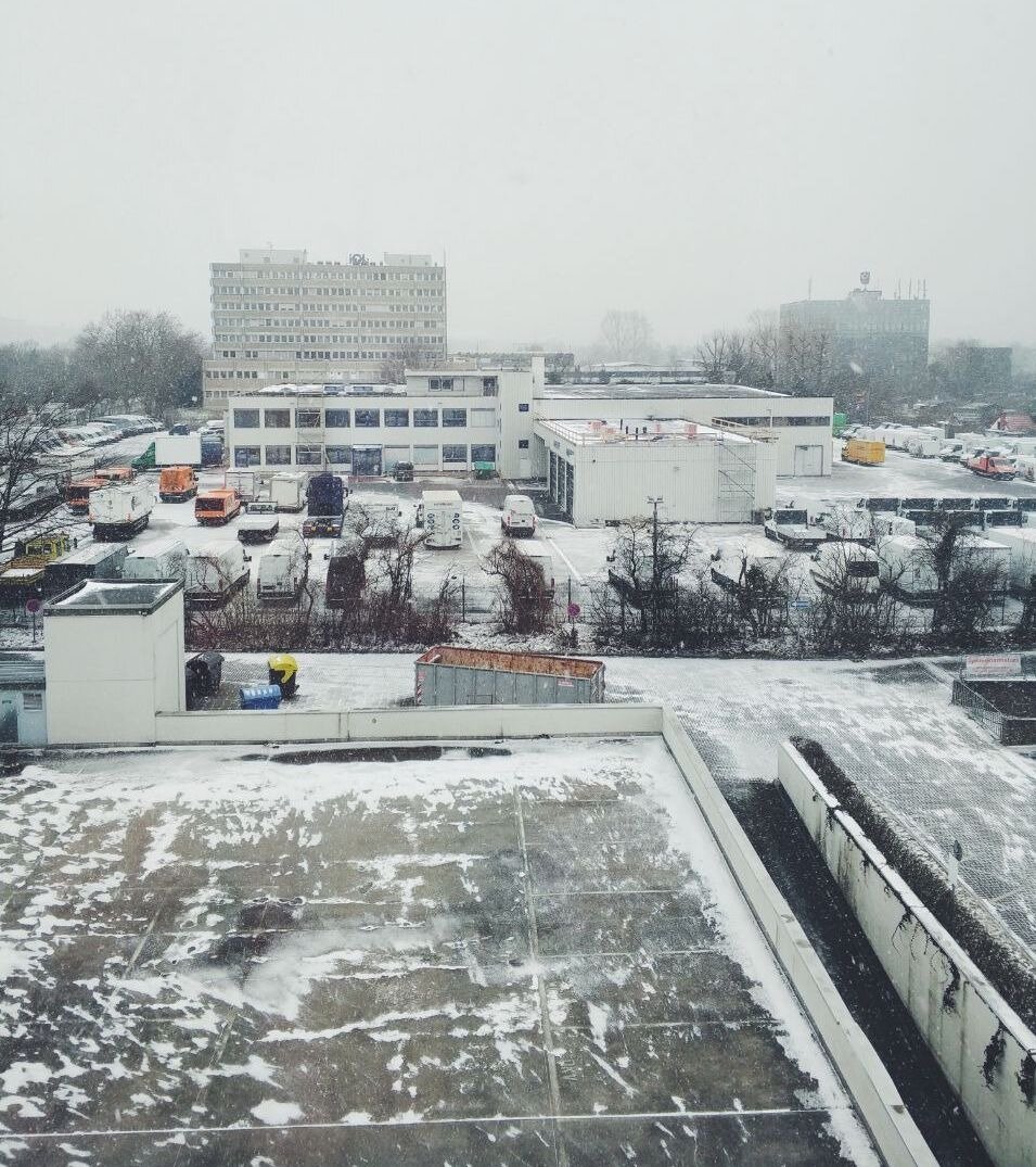 Вообще столько снега в марте — погода непривычная для этих мест