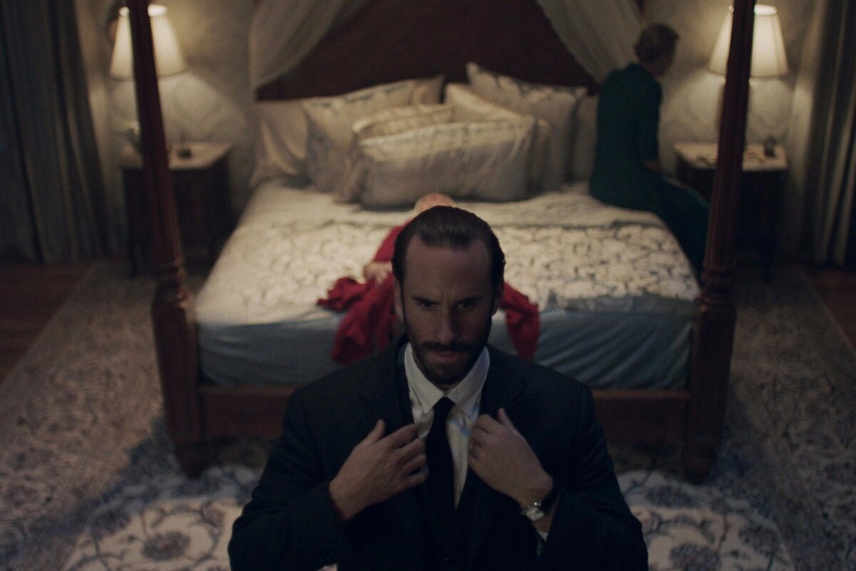 «Рассказ служанки» не ограничится 10 сериями: сериал уже продлён на второй сезон.