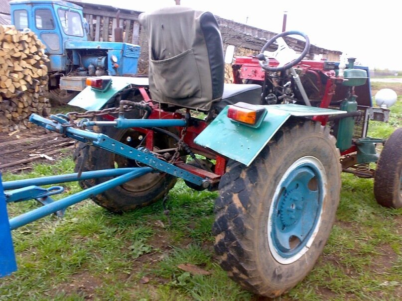Посмотрите на самодельный трактор, сделанный из «Инвалидки» СМЗ-С3Д