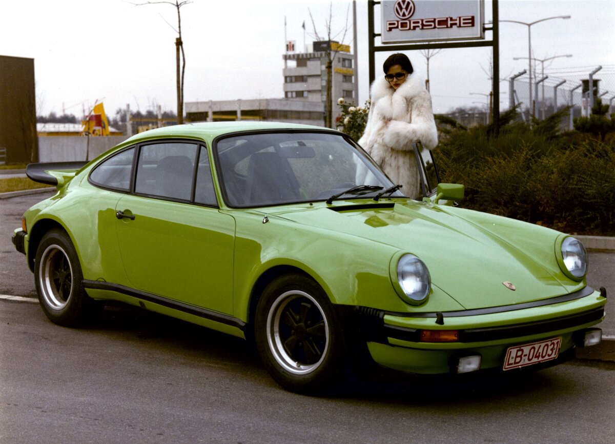 Porsche 911 3.0 Coupe, 1977 модельный год (фото сделано в Людвигсбурге)