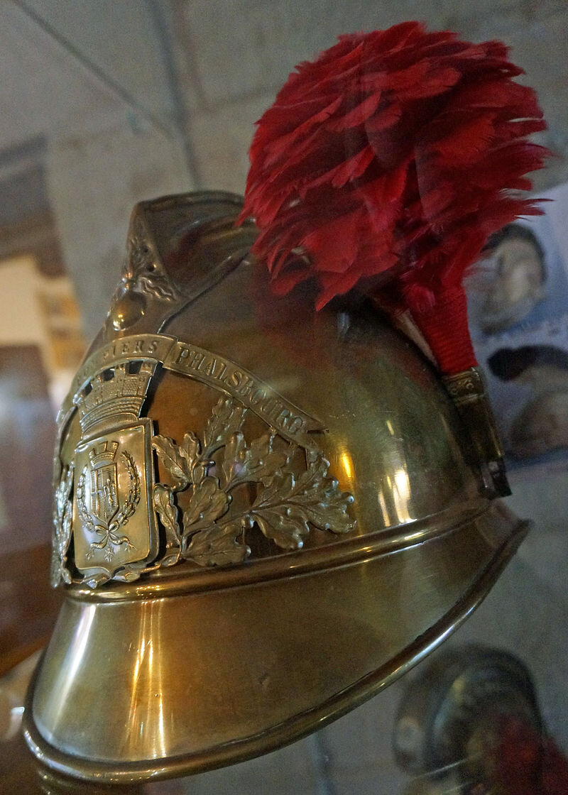 Кавалерийский шлем, Франция, конец 19 века. Общественное достояние