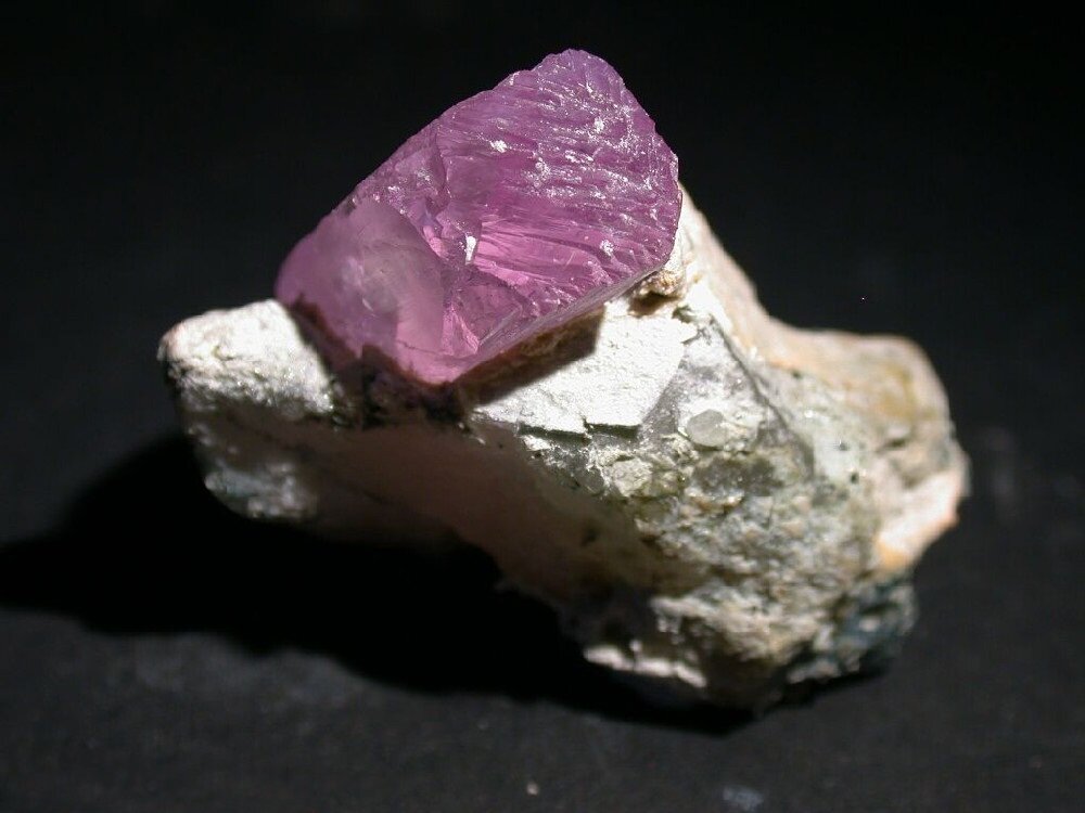 Литий картинки. Мягкий щелочной металл серебристо-белого цвета. Ли тии ка. Литий в чистом виде. Ли тии ка.