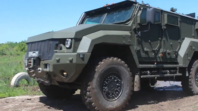 Бронеавтомобиль "Тайфуненок"