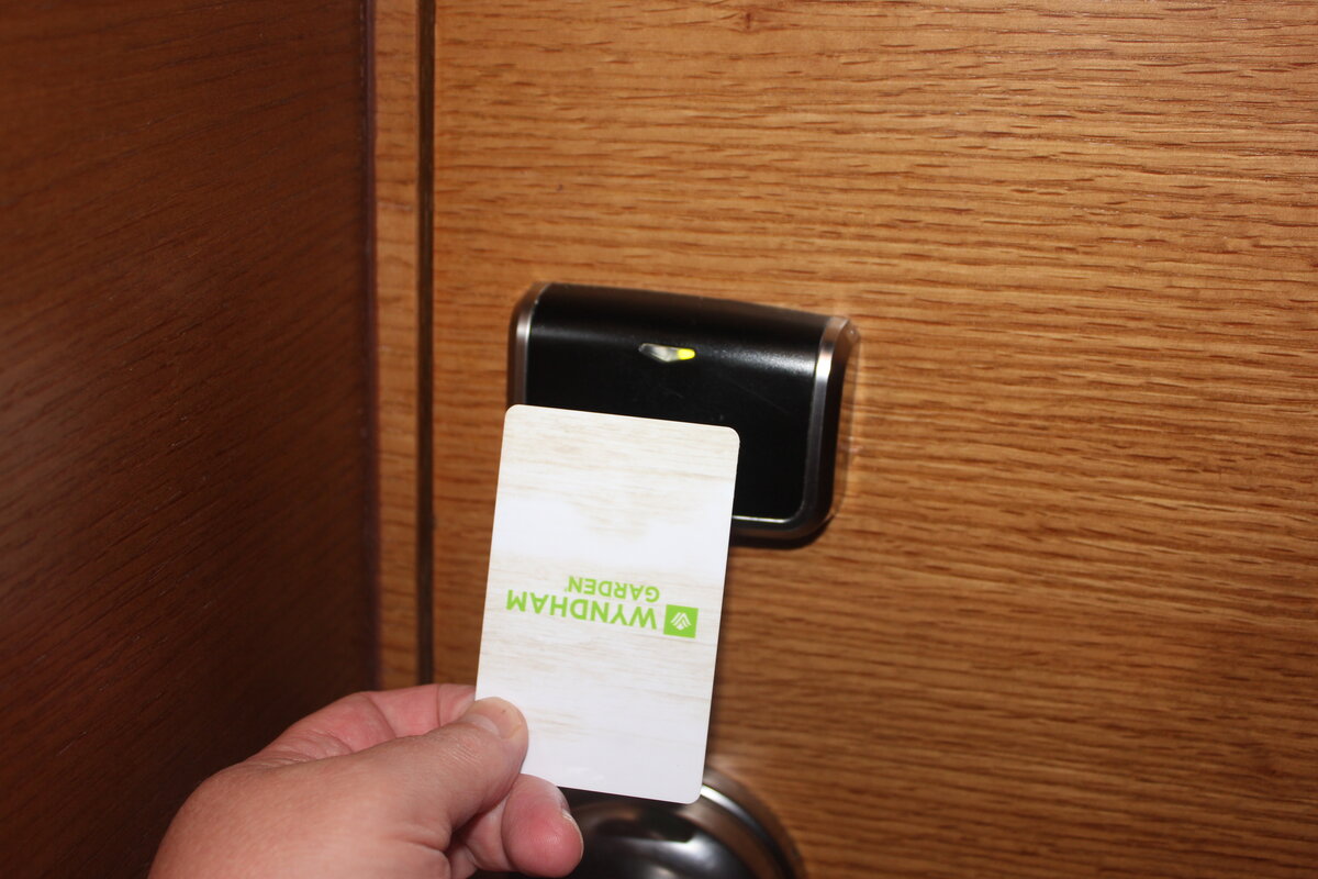 загорелся "зеленый",дверь открыта