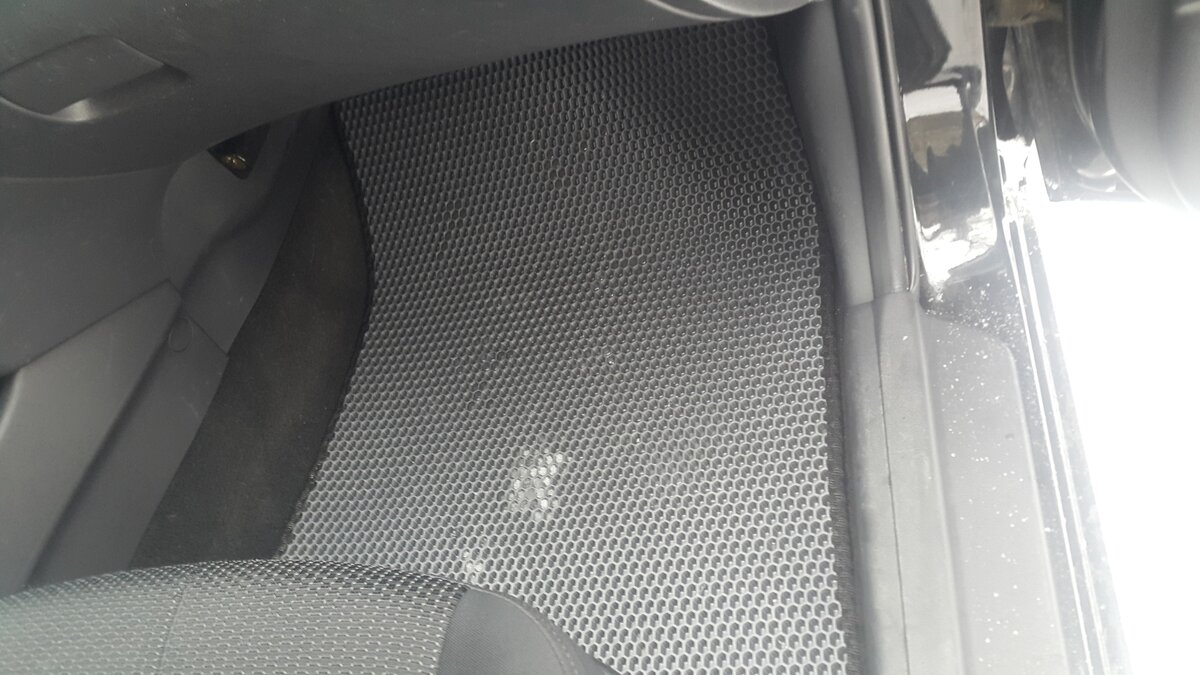 Пассажирский передний