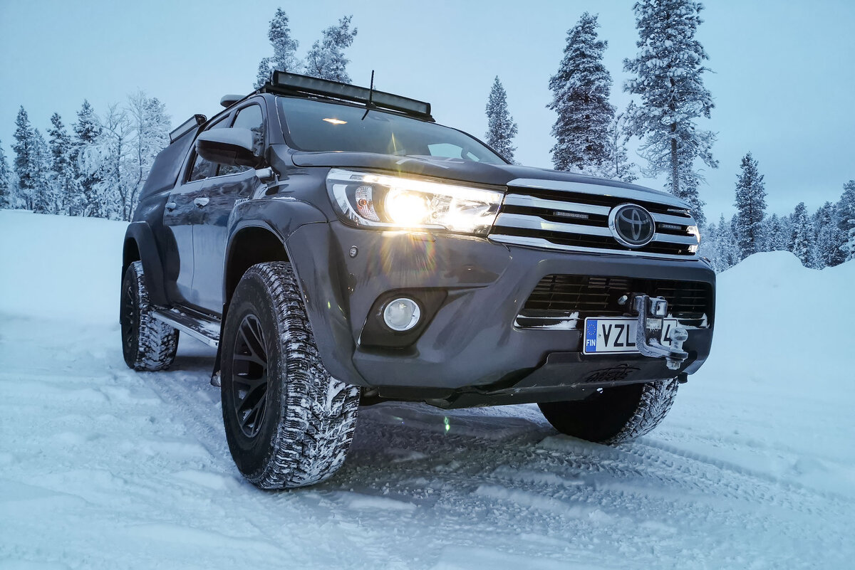 Toyota Hilux Arctic Trucks. Какие автомобили работают на севере Финляндии |  РЯБИНИН | ФОТОПУТЕШЕСТВИЯ | Дзен