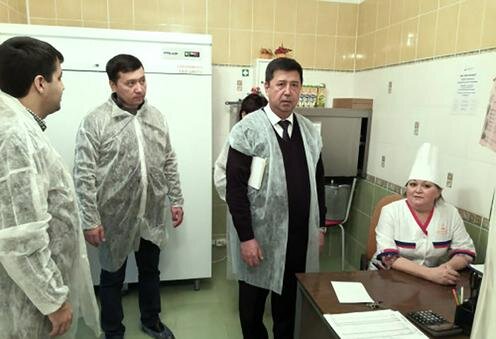 Делегация из Узбекистана посещает комбинат питания "Кейтеринбурга". Фото с сайта Гор.сайт