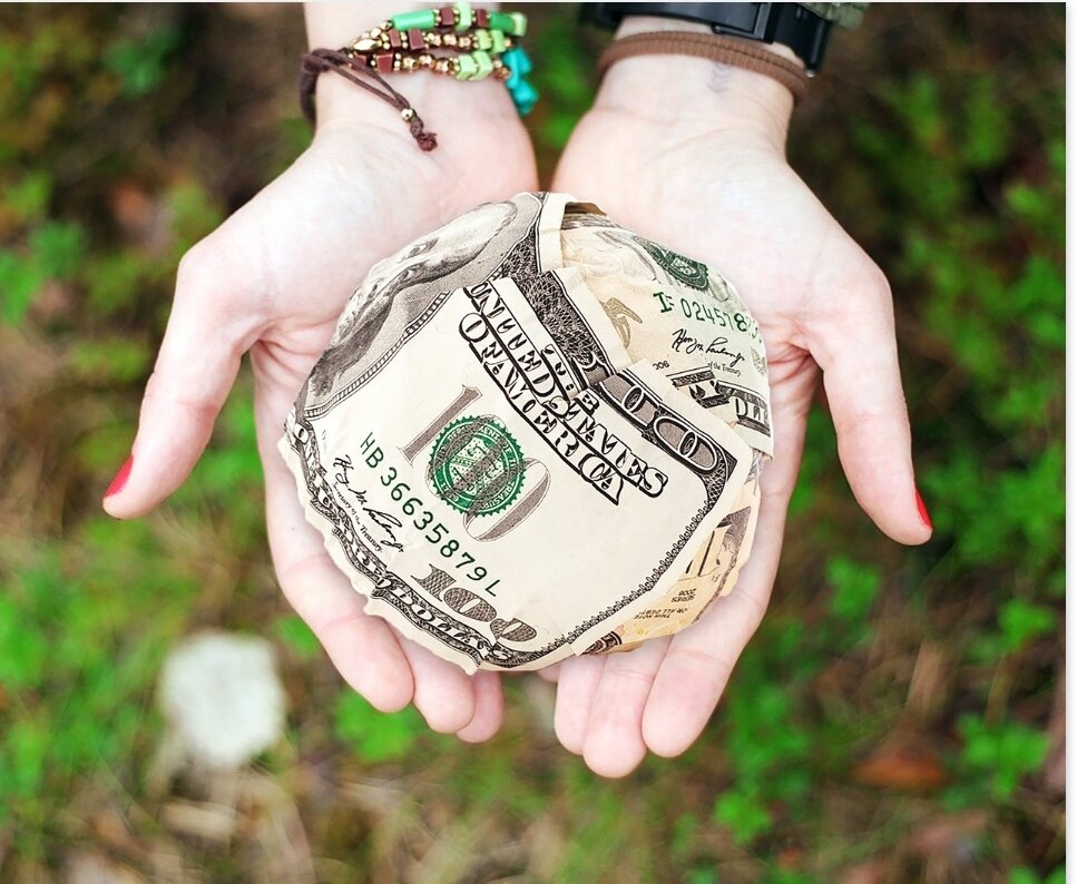Деньги правят миром?