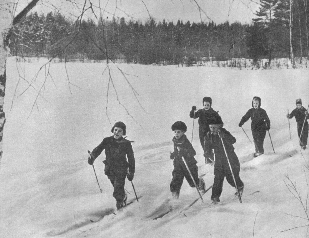 Зернова Екатерина Сергеевна дети на лыжах 1934