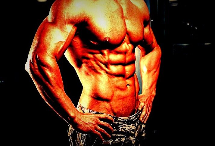 Косые мышцы живота. Рельефное тело. Стальной пресс. Рельефный мужской пресс. Кубики пресса.