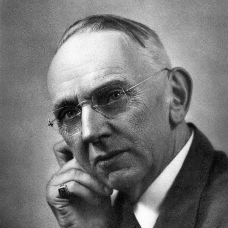 Эдгар Кейс. Один из известнейших мистиков 20 века. Фото взято из открытых источников.