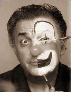 Федерико в творческом гриме. Фото взято из открытого источника в Интернете. 