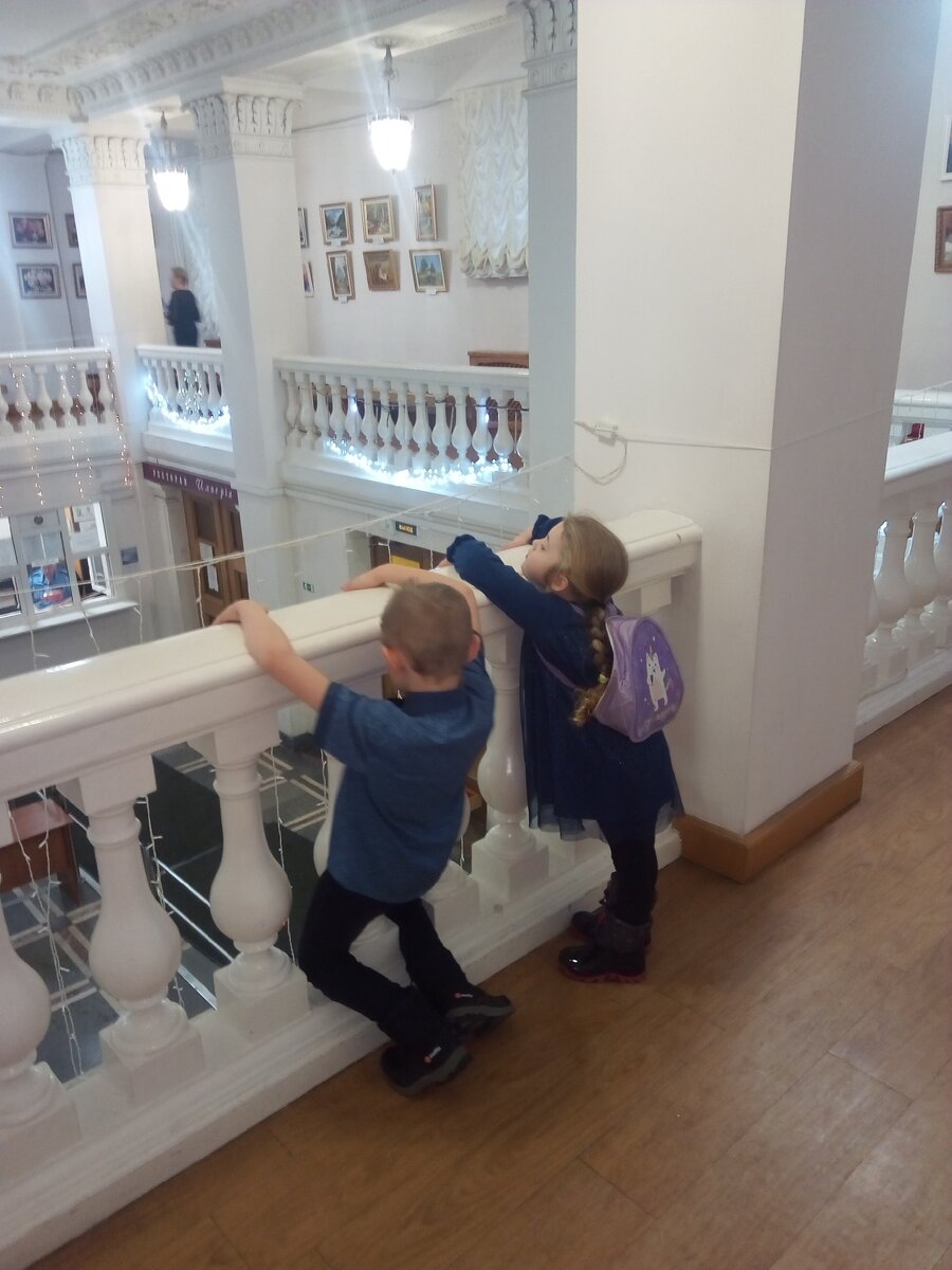 В ожидании представления