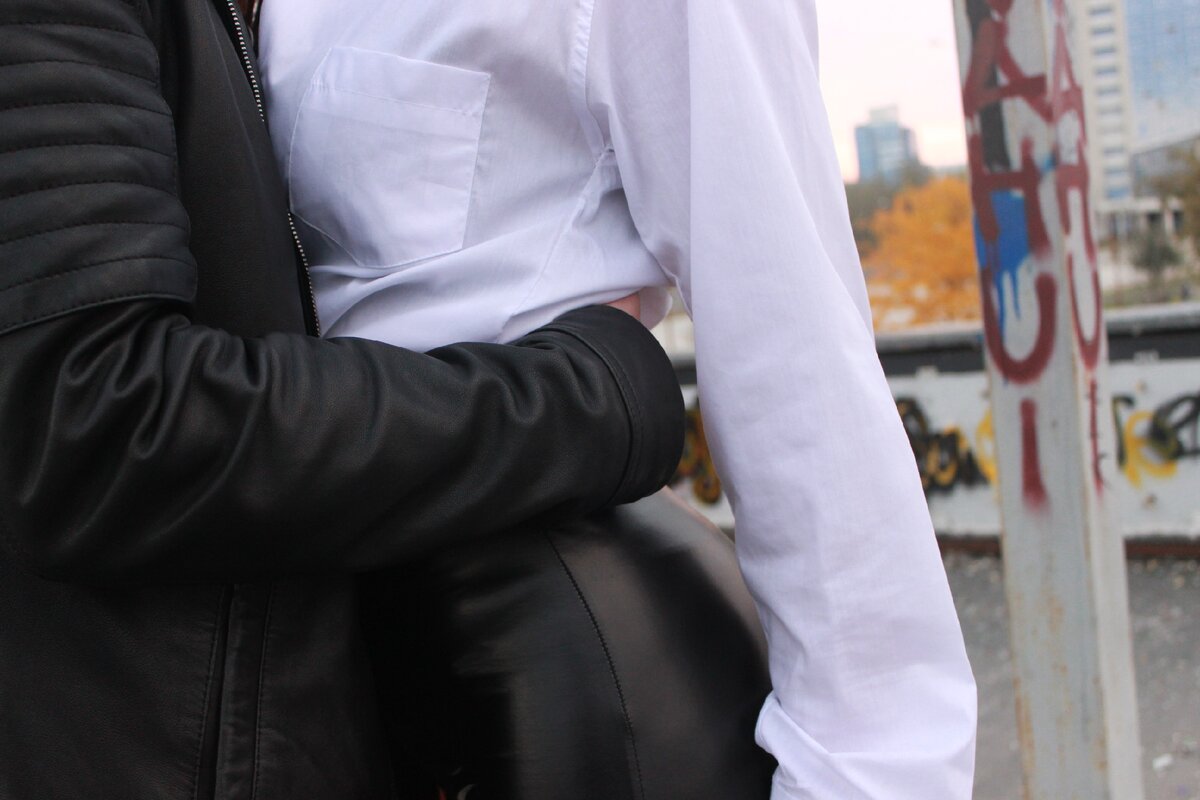 Мы не только танцуем. Делаем фотосессии, видеосъемку  для рекламы студии, а еще для хорошего настроения и повышения самооценки:).