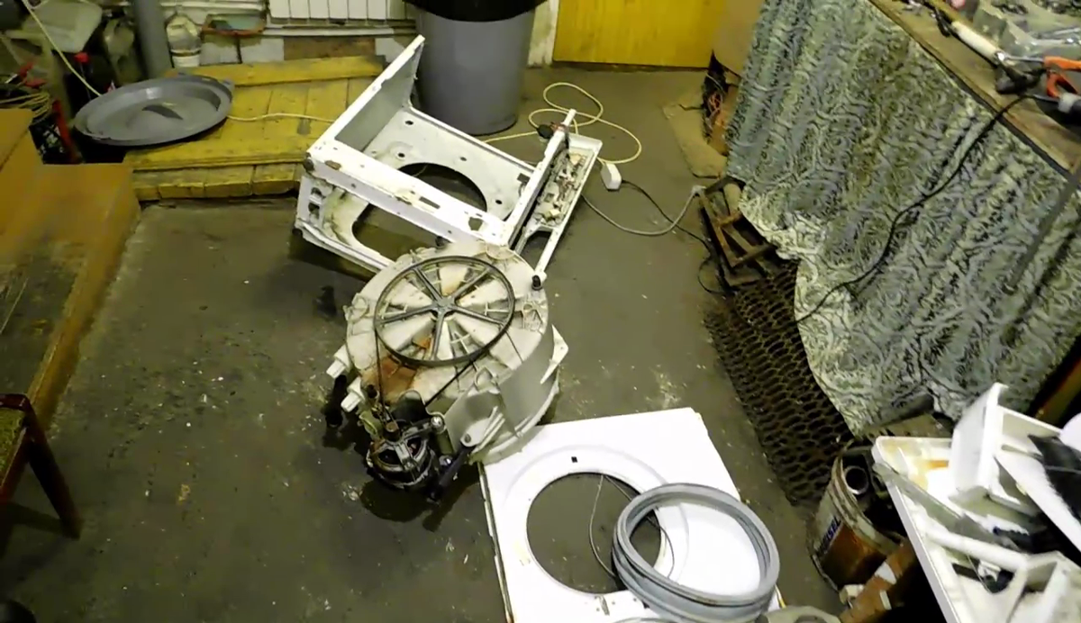 Вытаскиваем барабан.