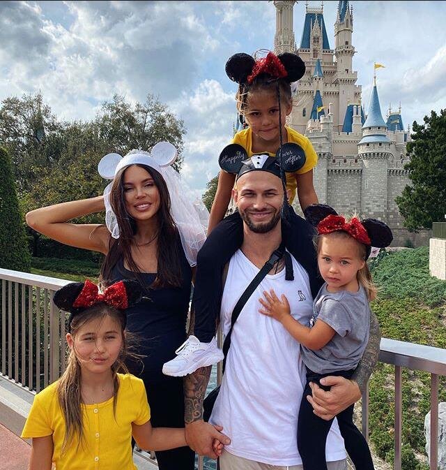 Джиган и Самойлова с дочерьми