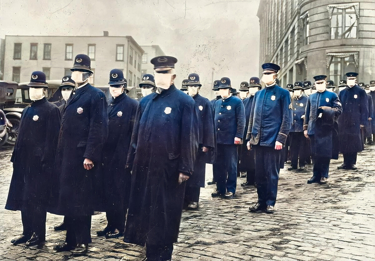 Полицейские