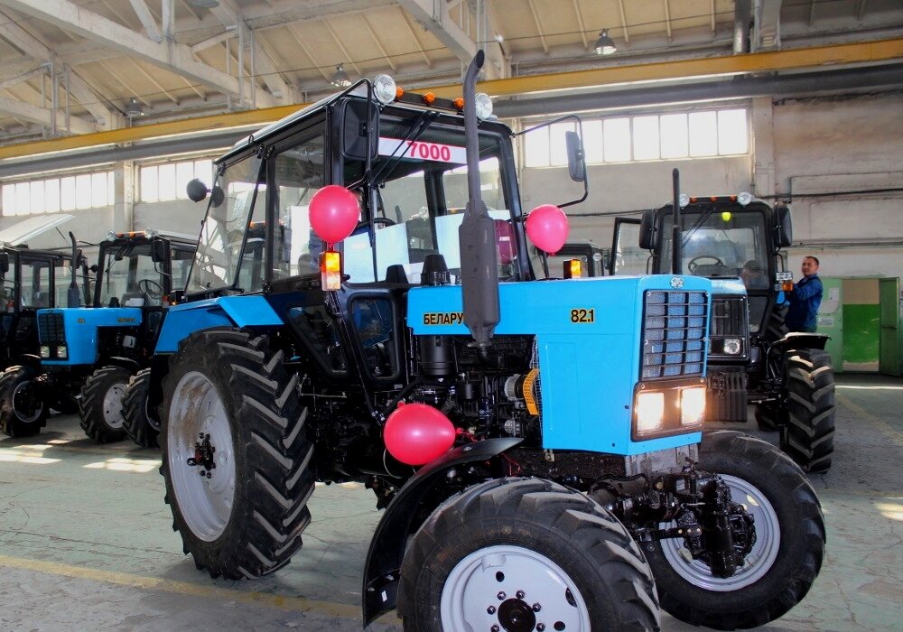 В 2015 году на заводе СемАз был собран 7-тысячный трактор "Беларус"