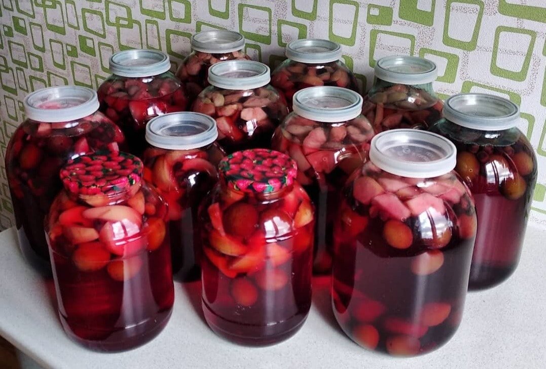 Где там компот. Дехци компот. Домашние заготовки компоты. Компот на зиму. Необычные компоты на зиму.