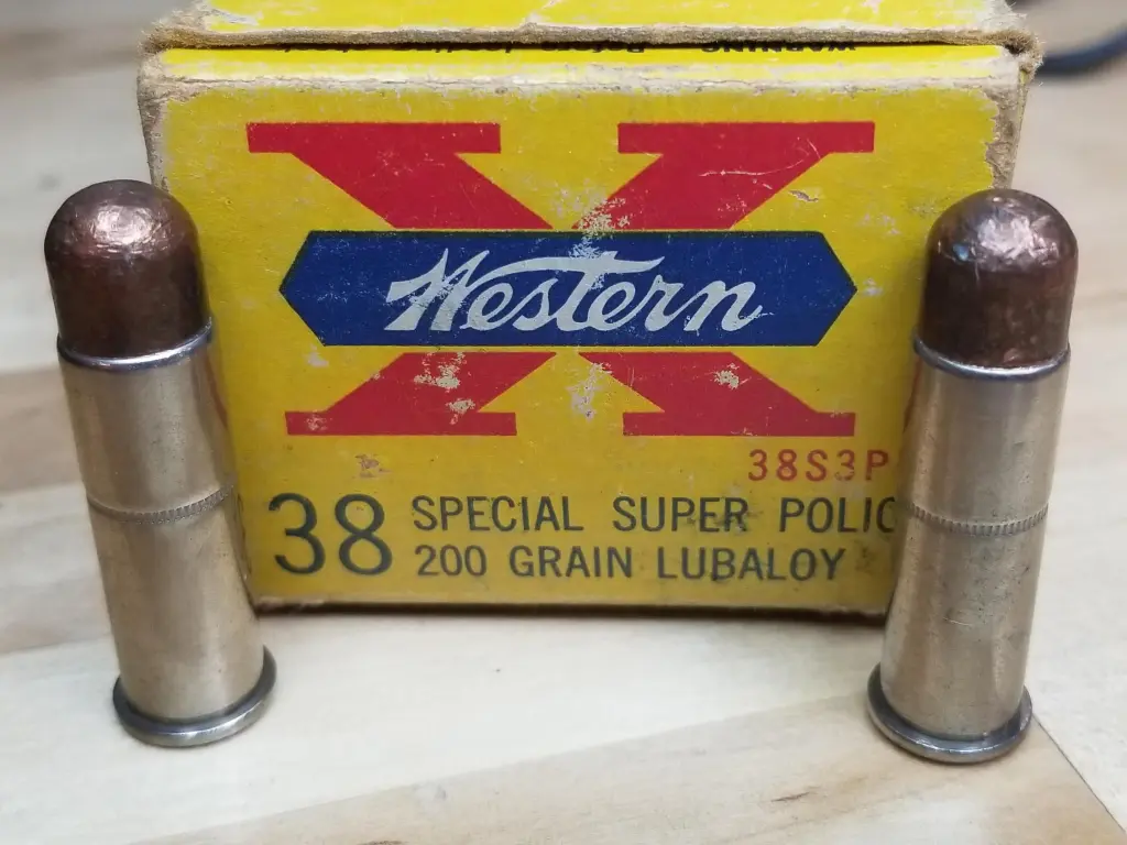 Special round. Colt Detective Special 38. Colt Detective Special. Special Round super Muci.