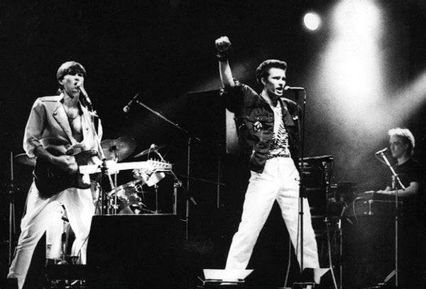 Михаил Борзыкин и группа "Телевизор". Фото televizor-tver.ru