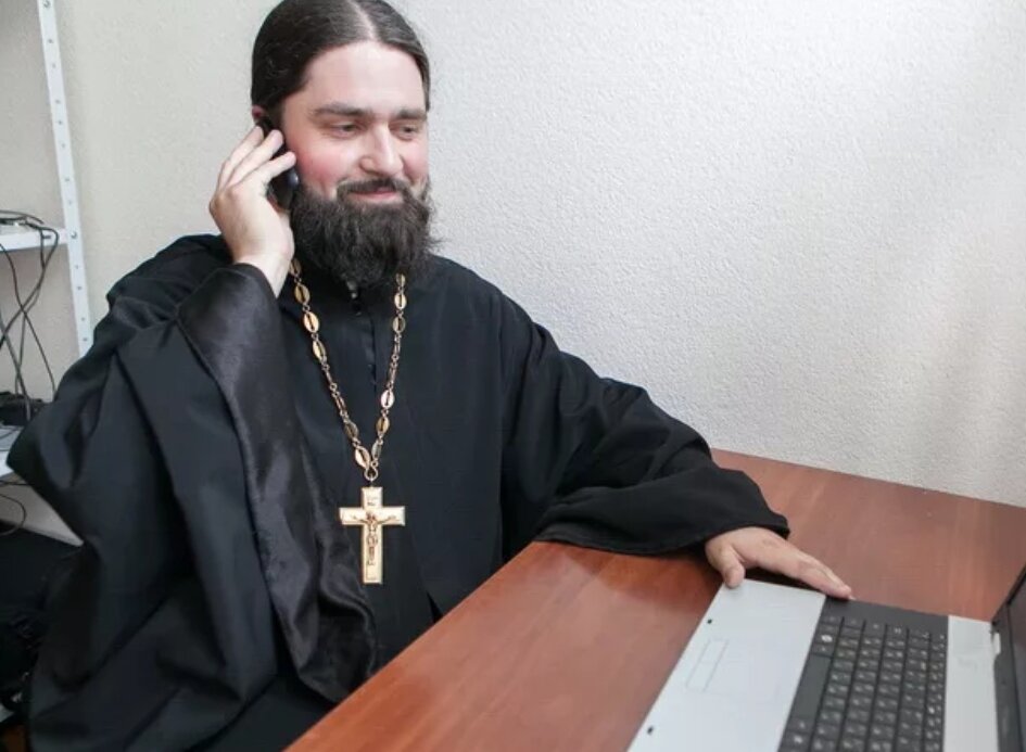 Толстые православные священники