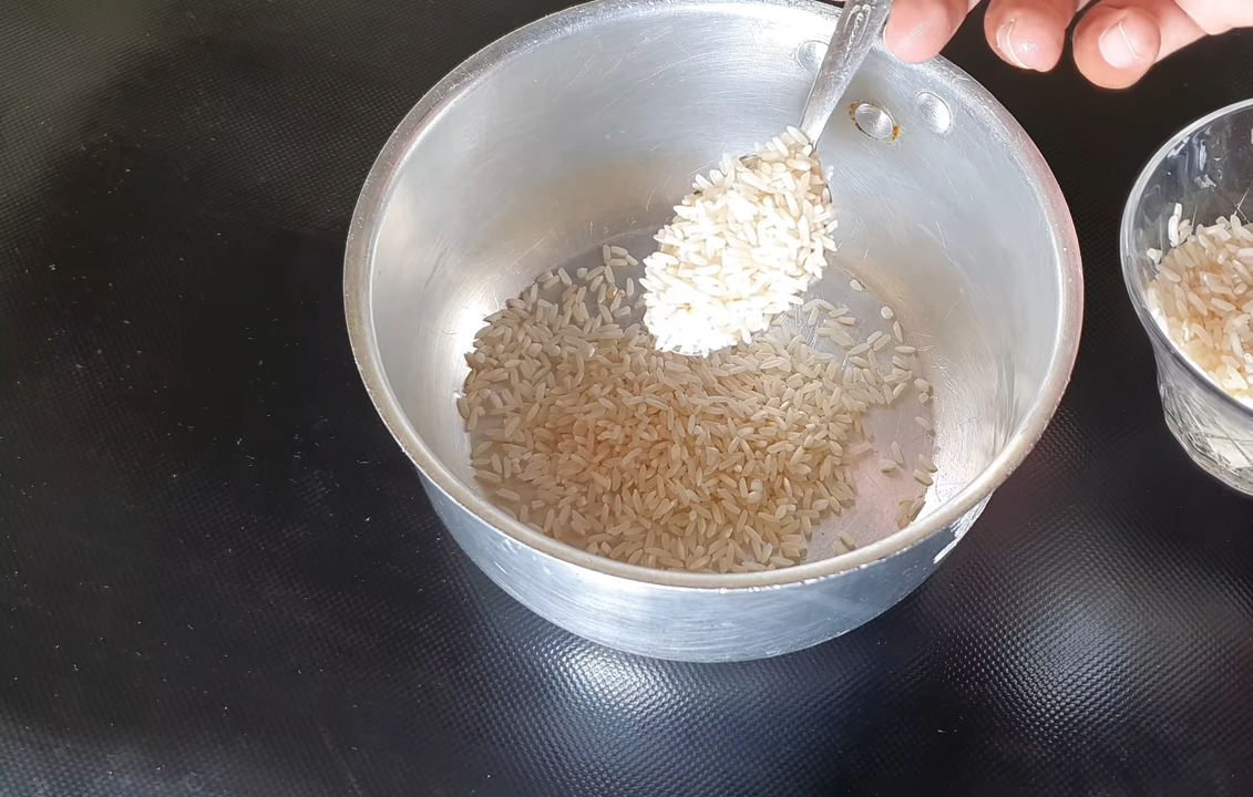 Рис - один из секретов красоты кожи. Рис делает кожу упругой и подтянутой.