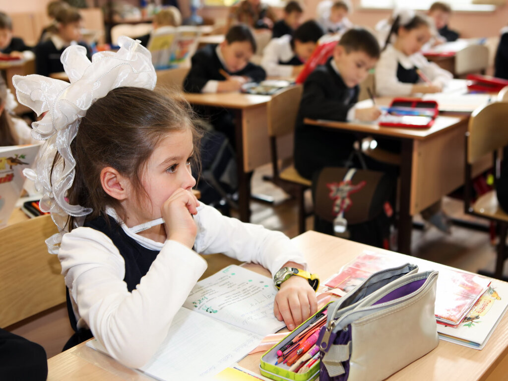 На сегодняшний день школьные каникулы должны пройти так же, как и обычно. Фото: Pxfuel.com 