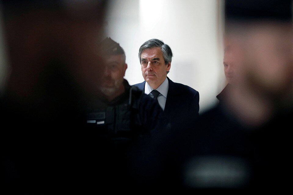     Франсуа Фийон  REUTERS