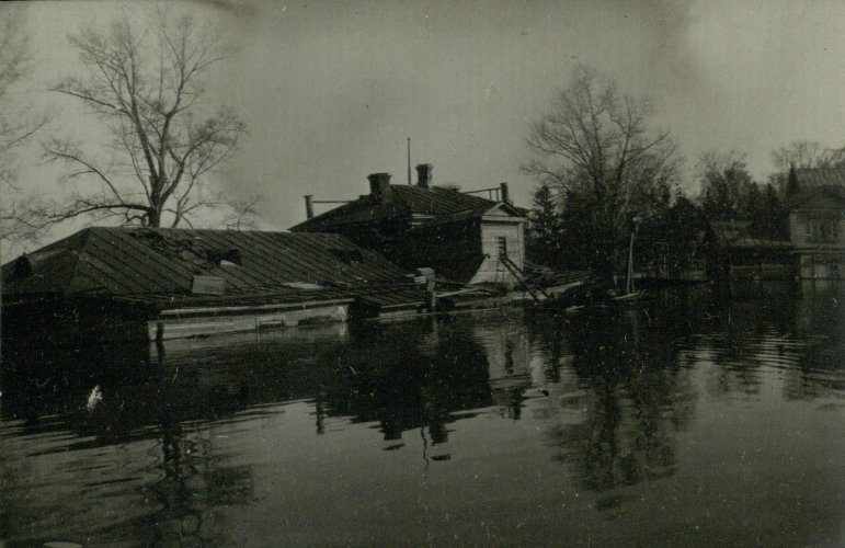 Бу Казанда 1920 нче елларда булган су вакыйгасы күренеше. Фото НМ РТ.