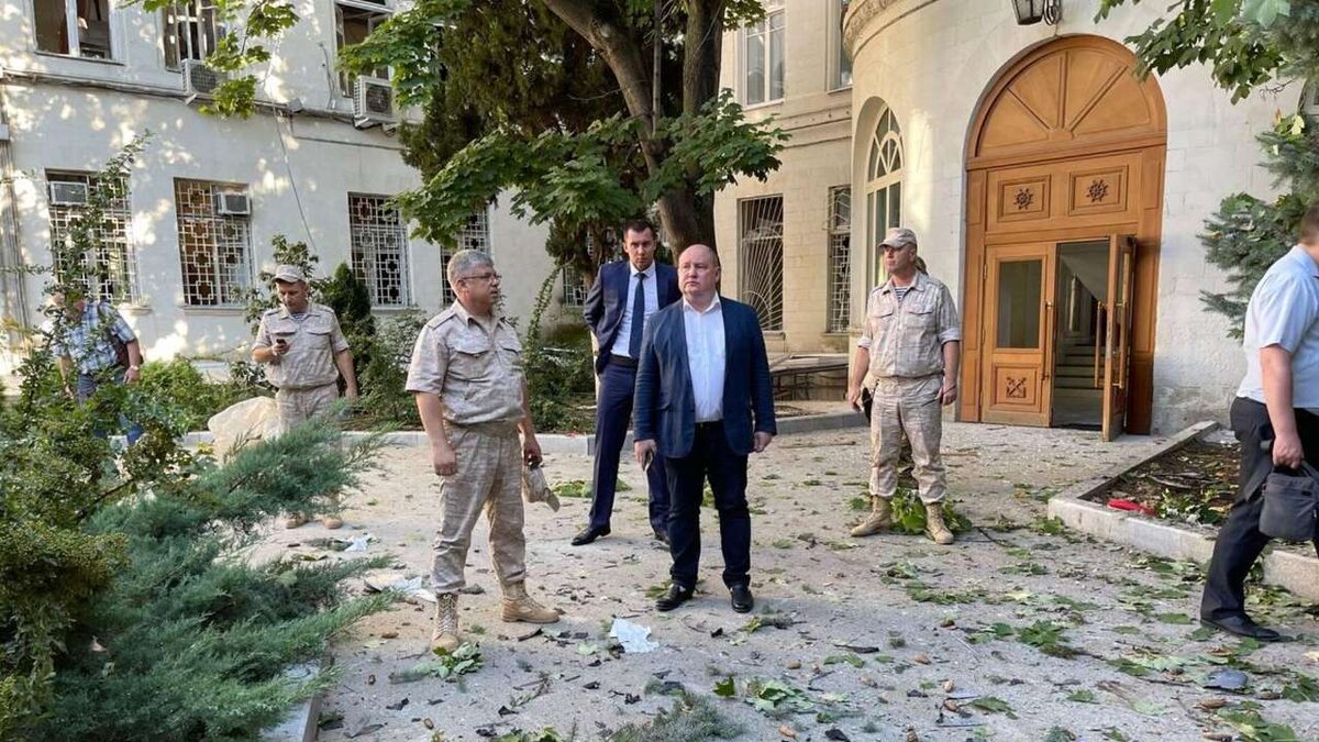    По штабу Черноморского флота нанесен ракетный удар