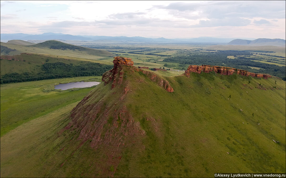 Музей заповедник сундуки хакасия. Чалыма хакасия. Обсерватория сундуки хакасия. Музей заповедник сундуки хакасия. Луга республика хакасия.