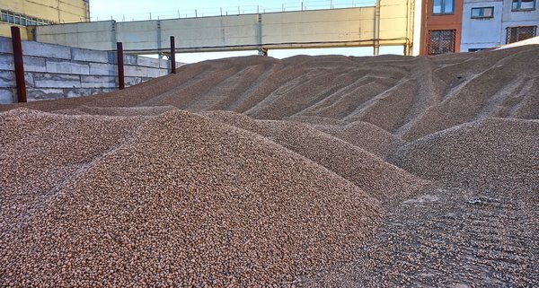 Несмотря на появление новых материалов, спрос на старый добрый керамзит стабильно высок и заводы по его производству работают на полную мощность