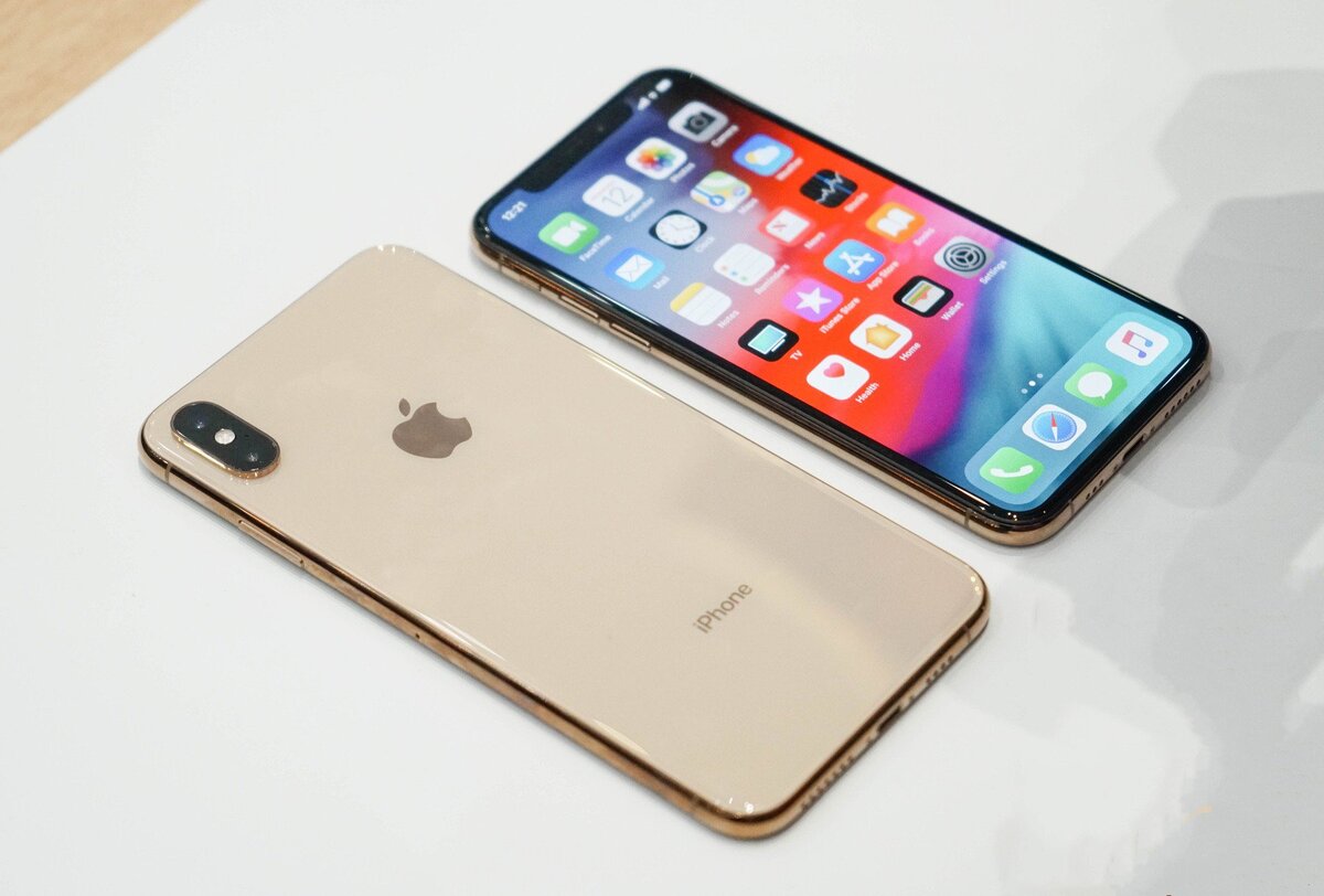 iPhone XS все такие блестящие, как устоять