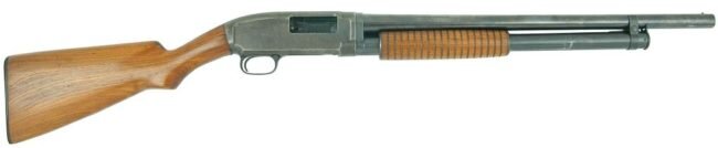 Winchester model 12 Riot gun в полицейском исполнении.