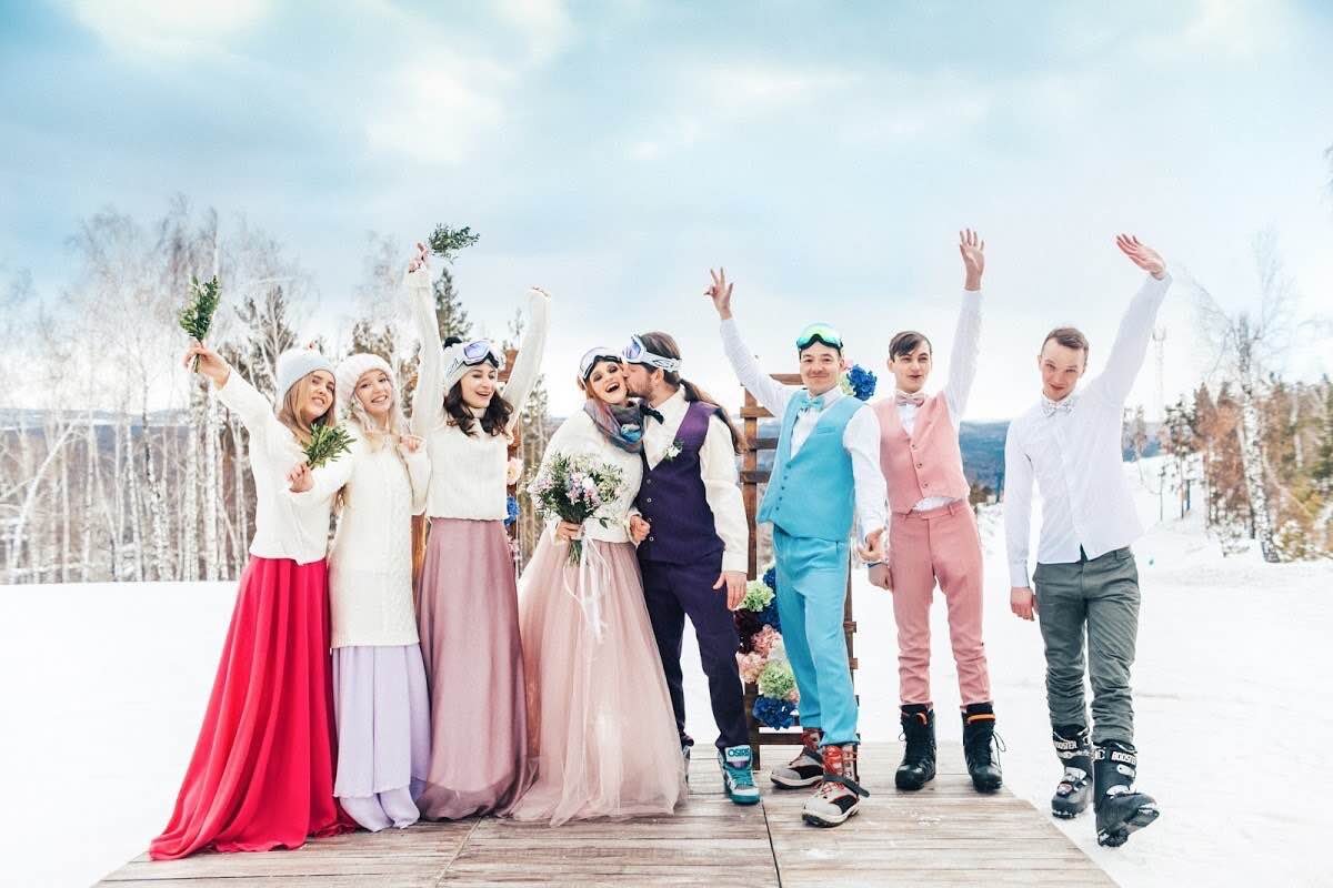 Стоковые фотографии по запросу Casual wedding