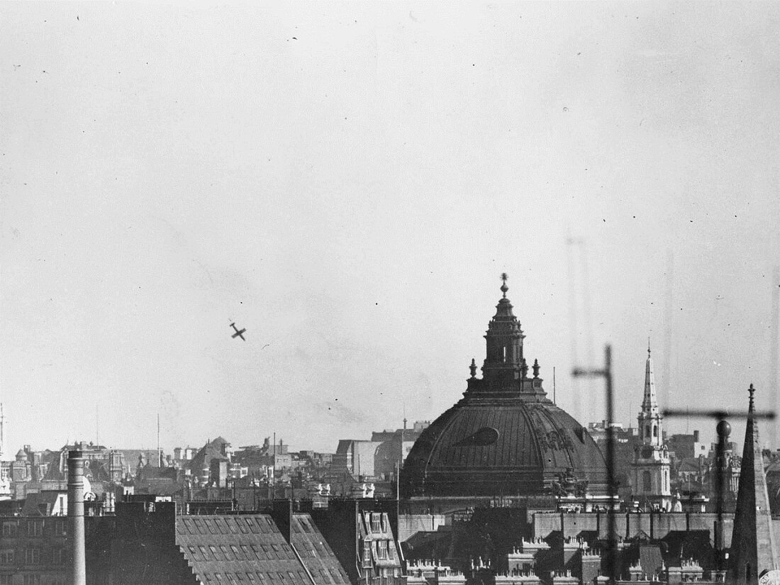 «Фау-1» падает на Лондон в июне 1944 года