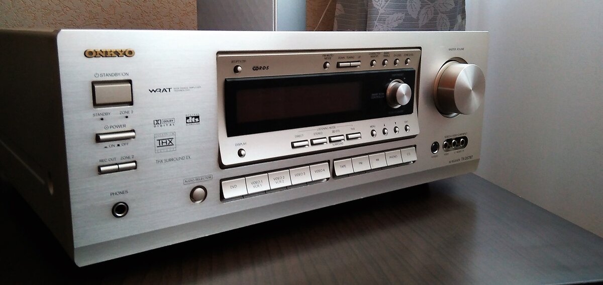 Вполне достойный предтоповый аппарат весом под 17 кг...