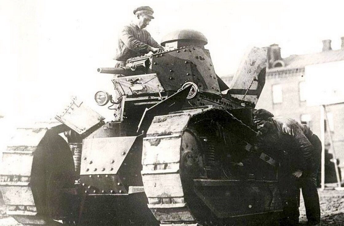 Экипаж танка "Русский Рено"